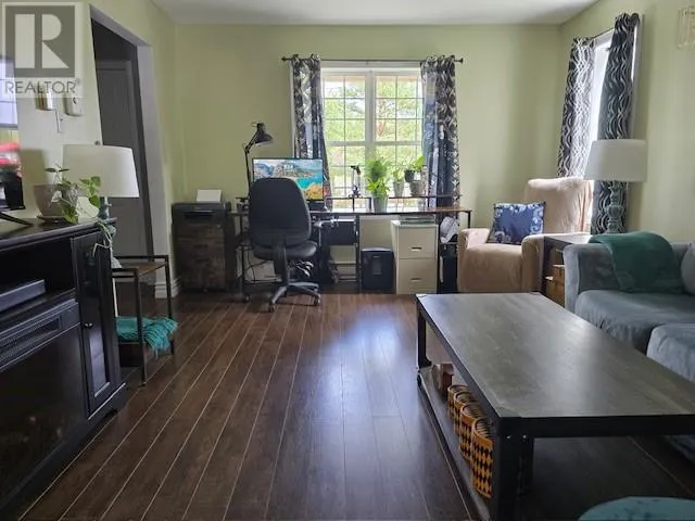 6 Steadyview Drive