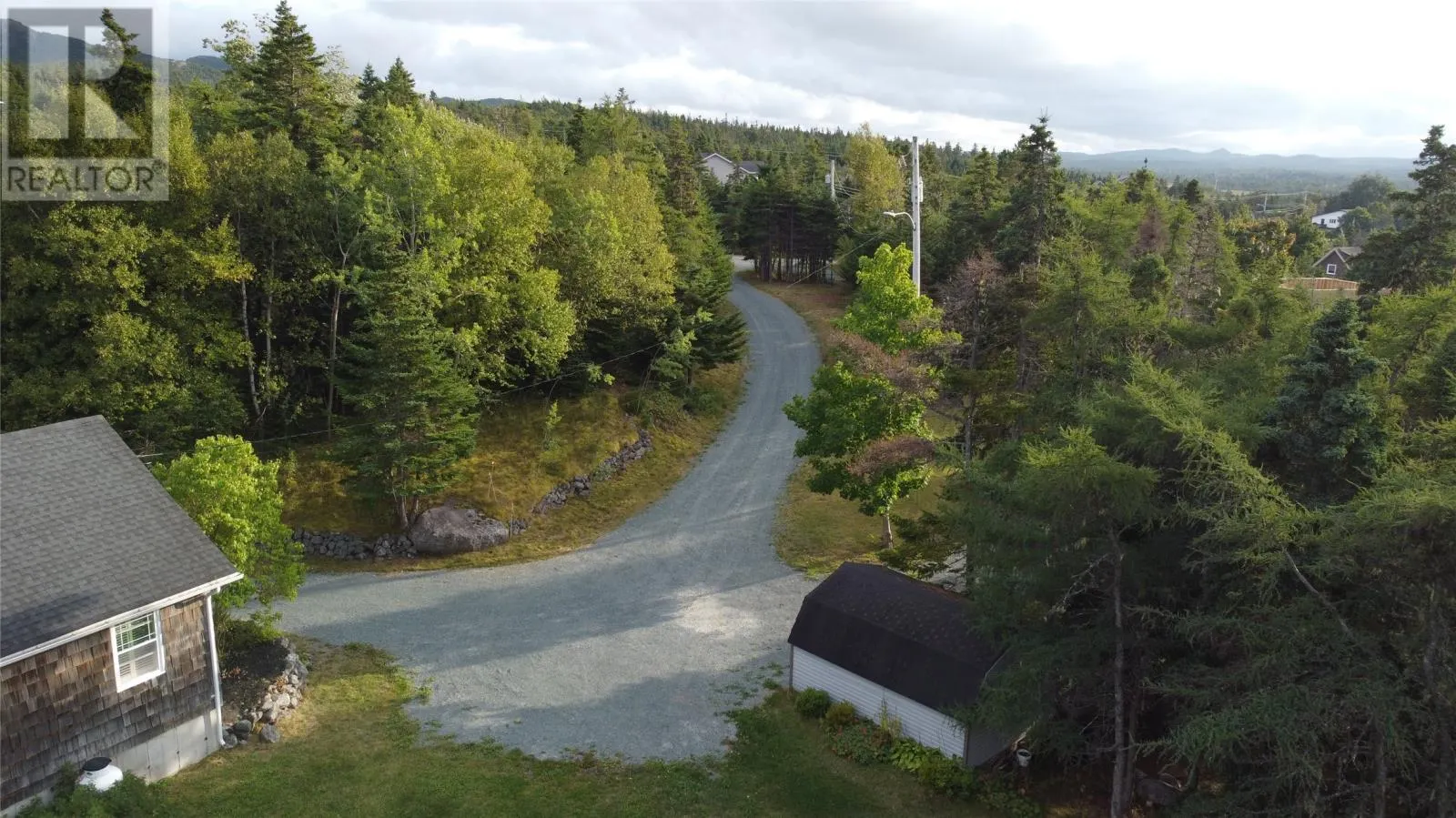 6 The Valley Road