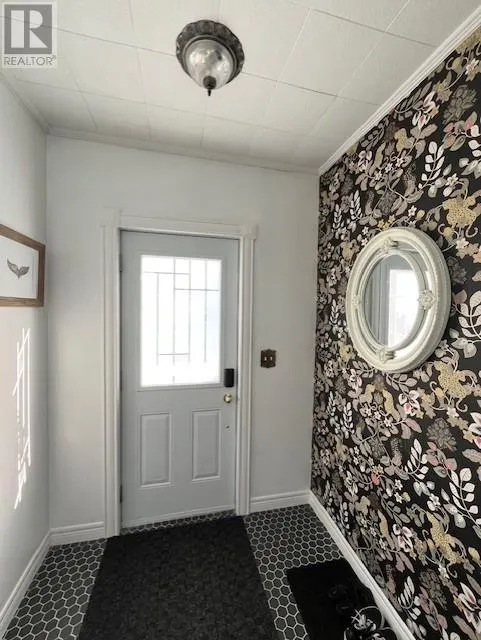 176 Pleasant Street