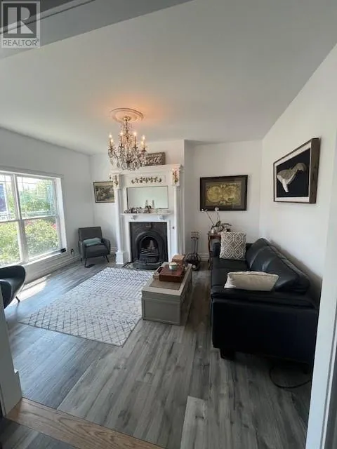 176 Pleasant Street