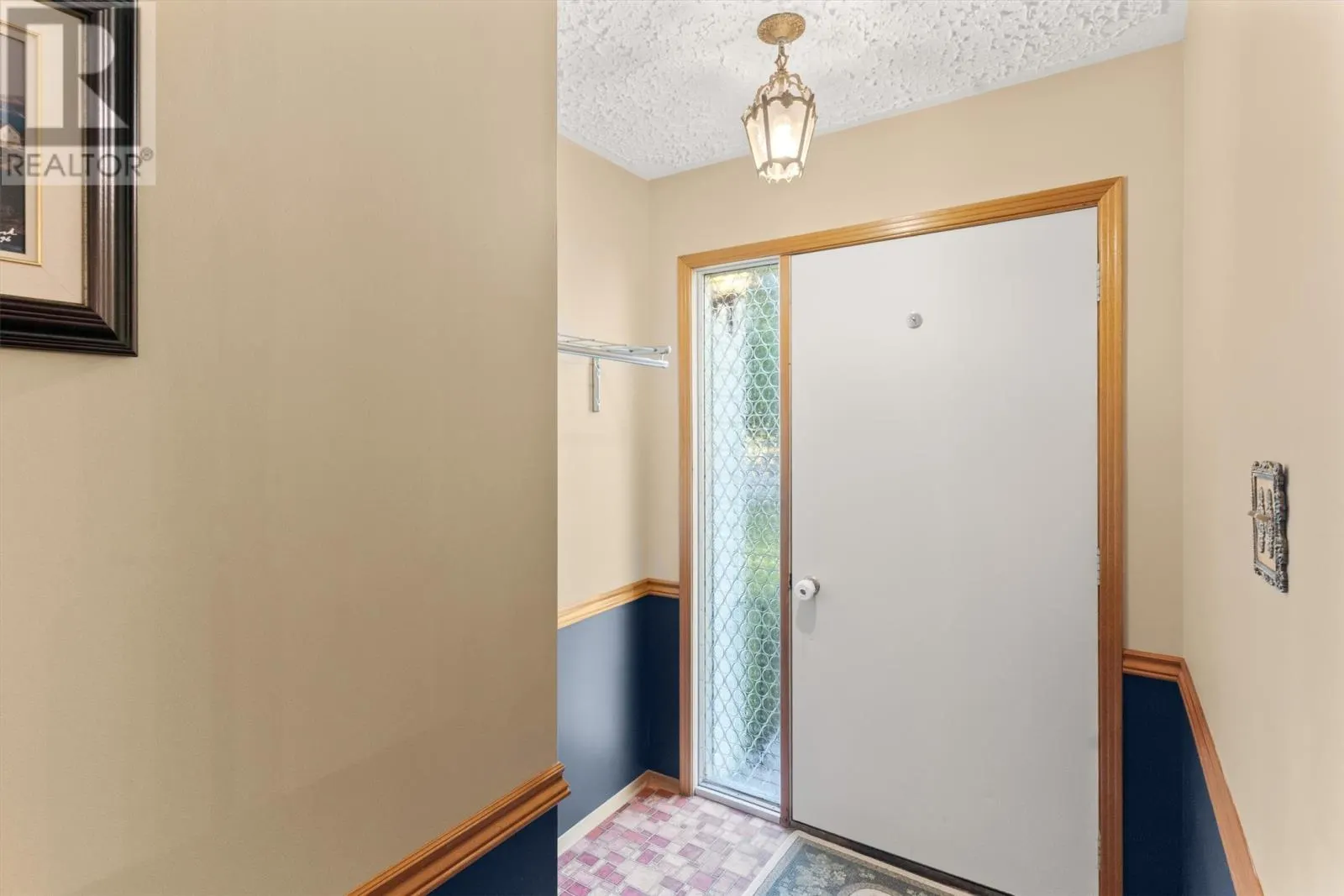 35 Pine Tree Road
