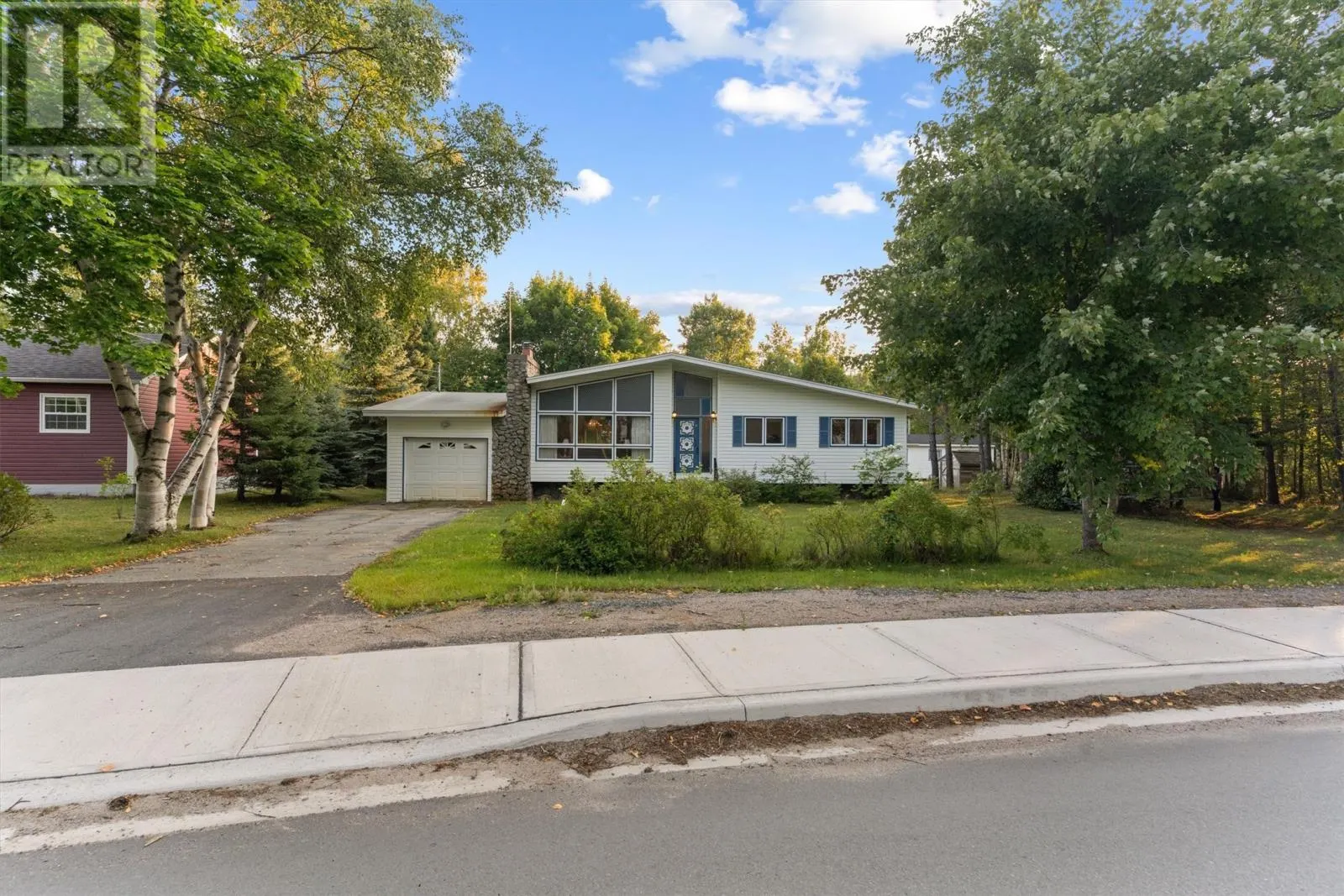 35 Pine Tree Road