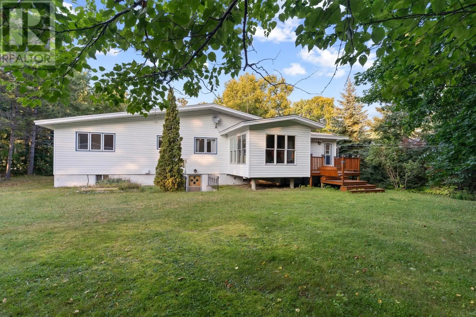 35 Pine Tree Road