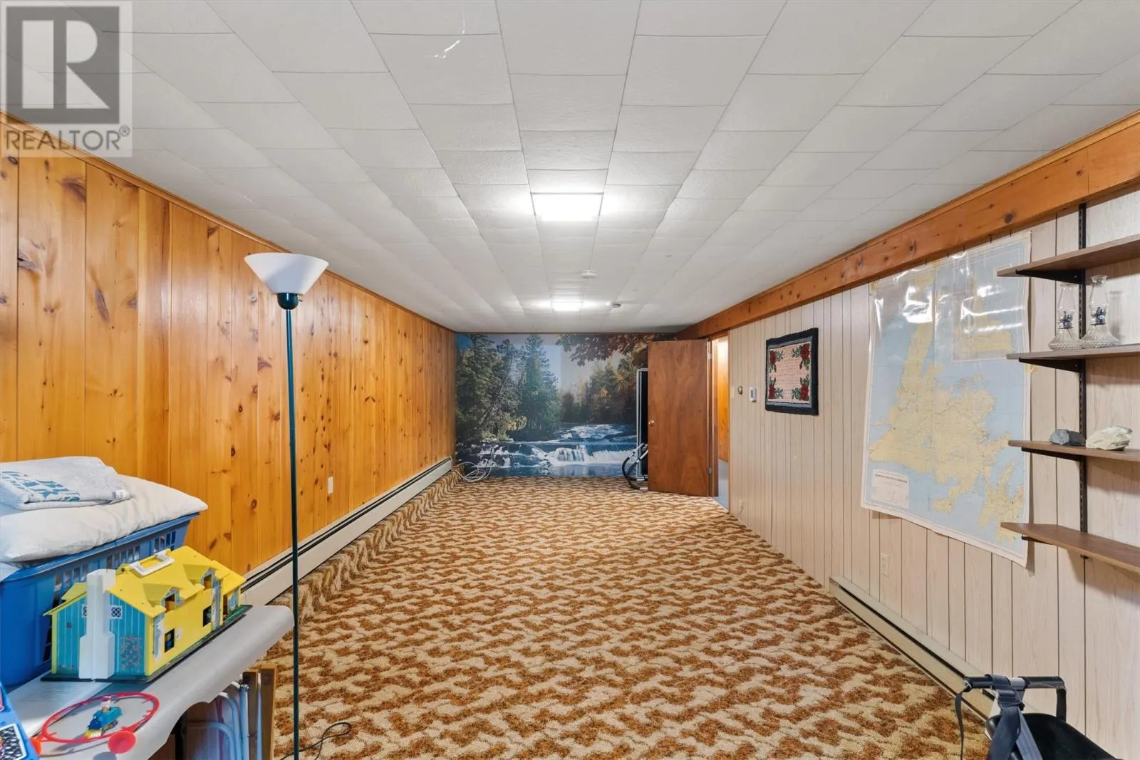 35 Pine Tree Road