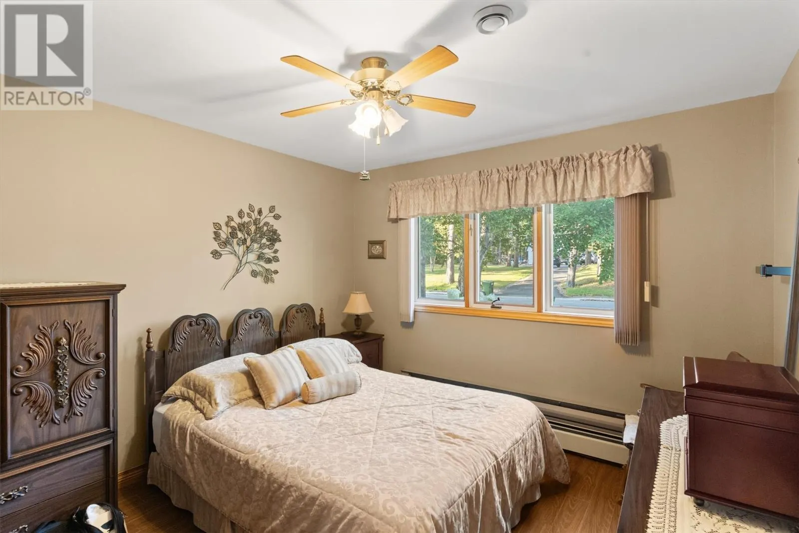 35 Pine Tree Road