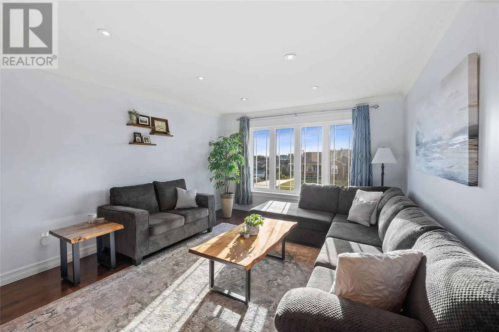 6 Dunn Drive