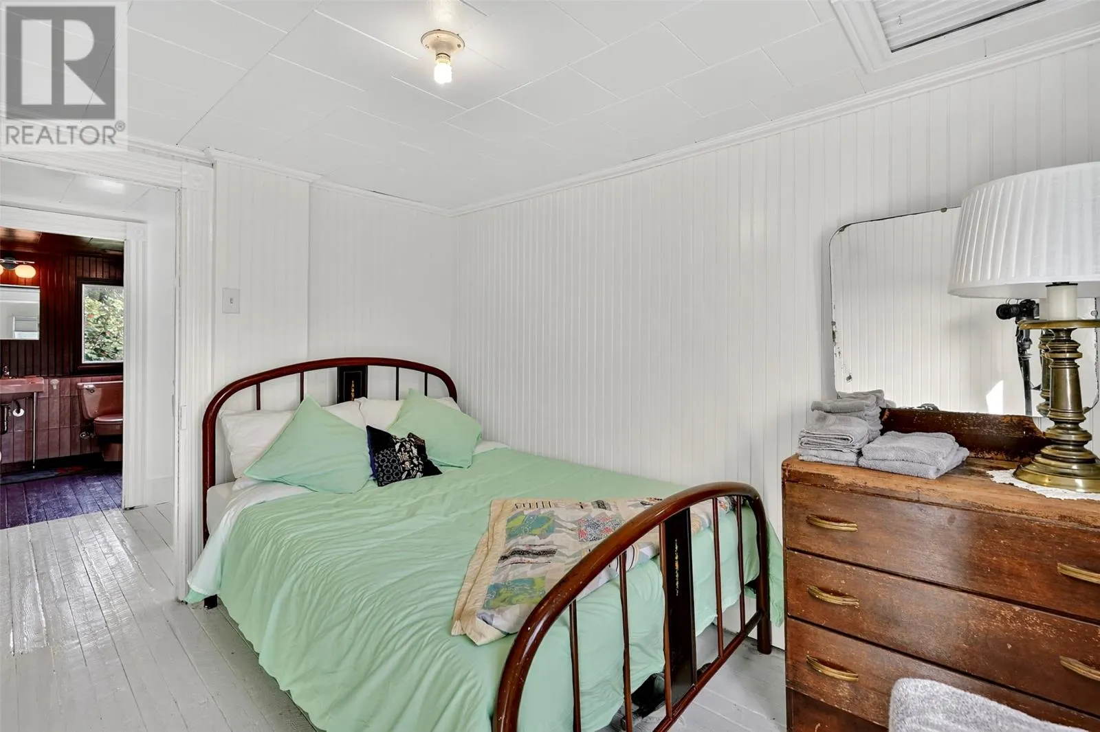 10-12 Dry Hill Road