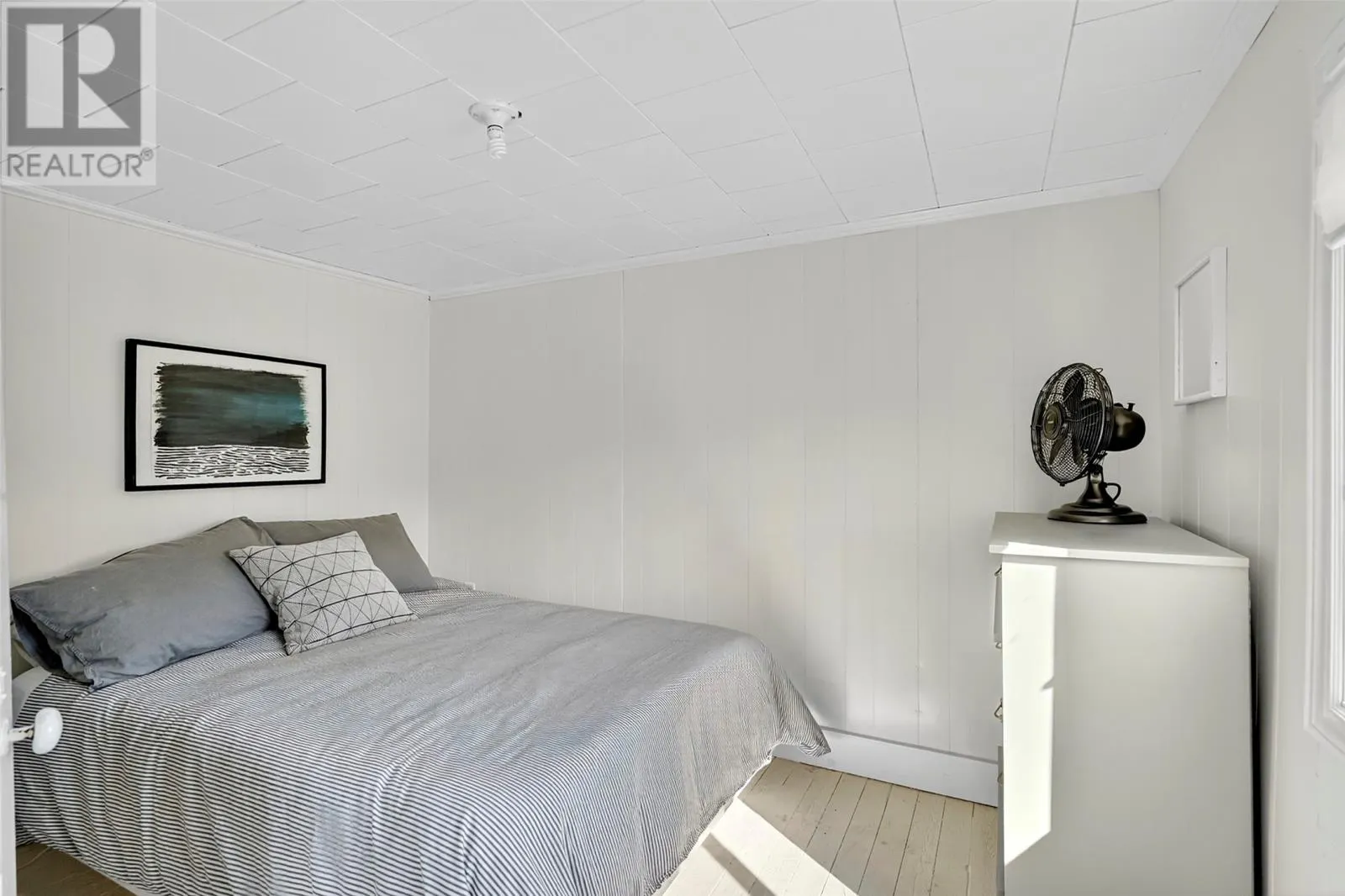 10-12 Dry Hill Road