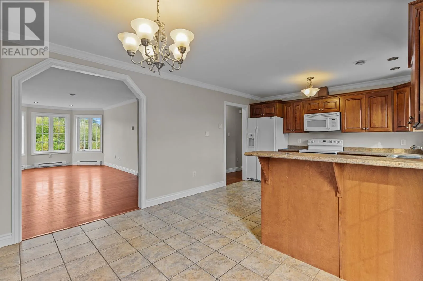 7 Kingsway Drive