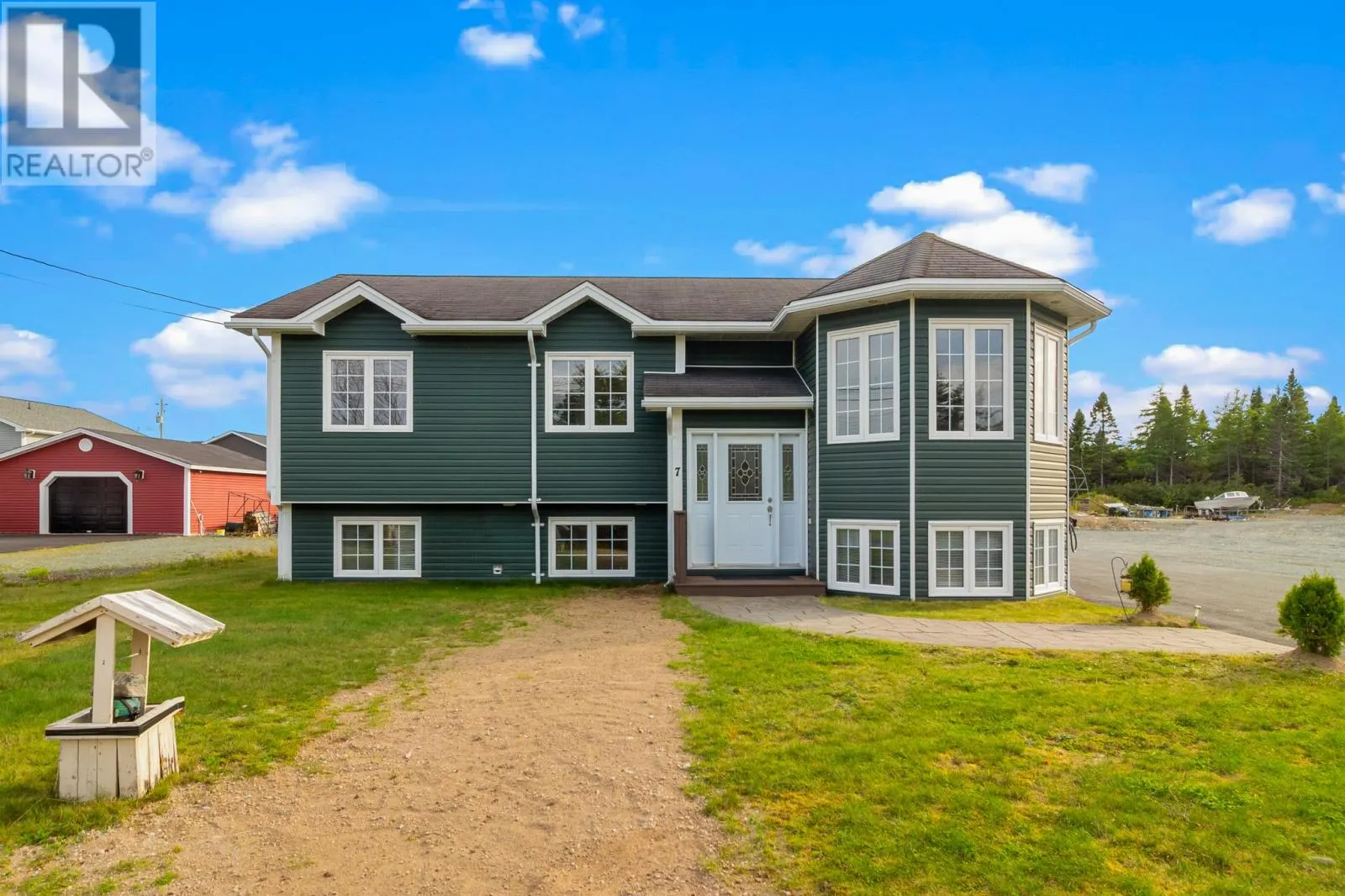 7 Kingsway Drive