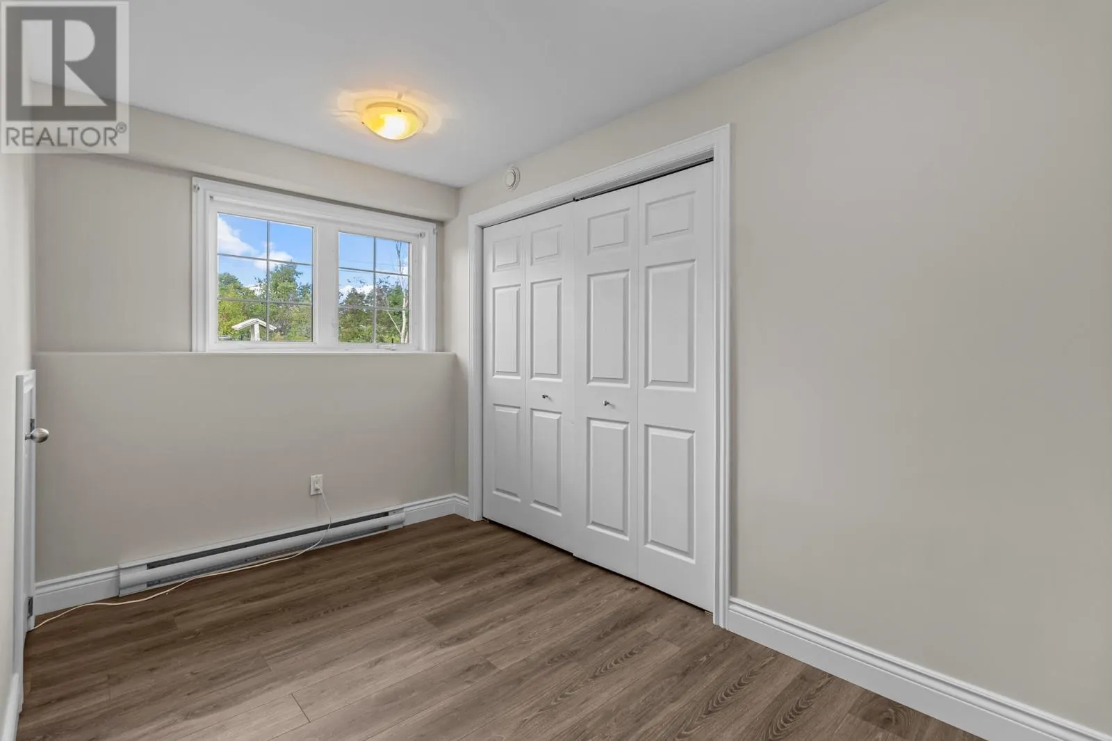7 Kingsway Drive