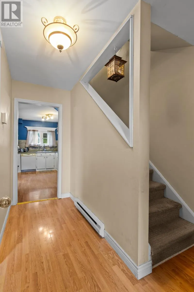 84 Watson Crescent