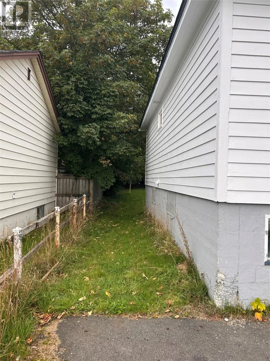 369 Torbay Road
