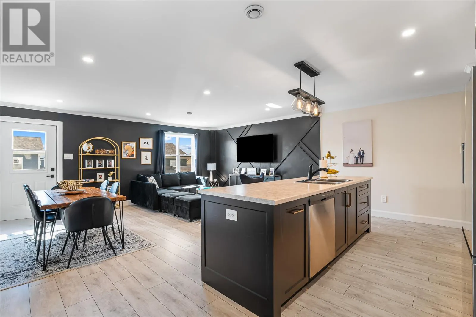 15 Rembrandt Boulevard