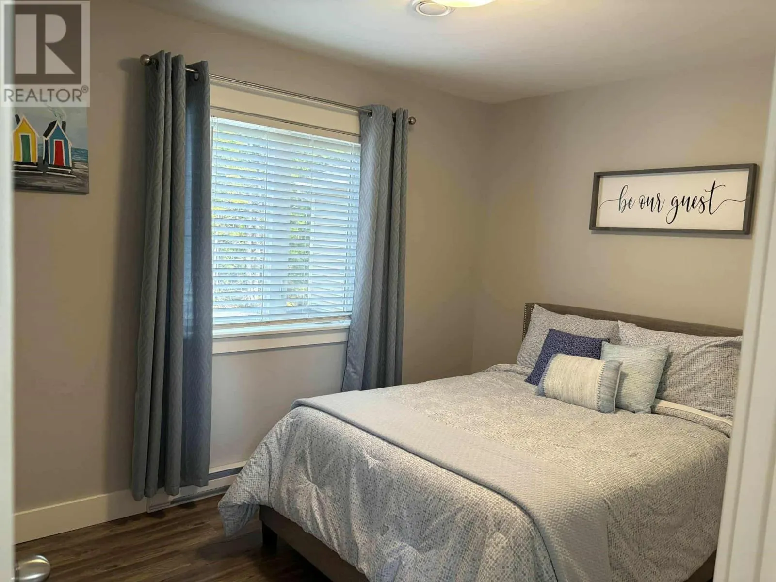 18 Angle Pond Road