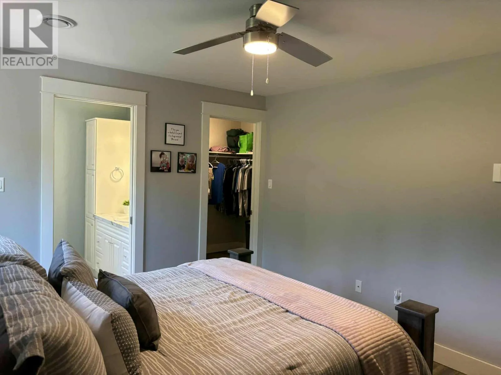 18 Angle Pond Road