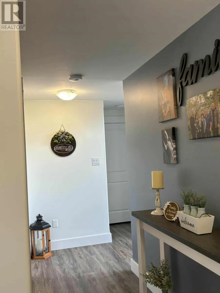 18 Angle Pond Road