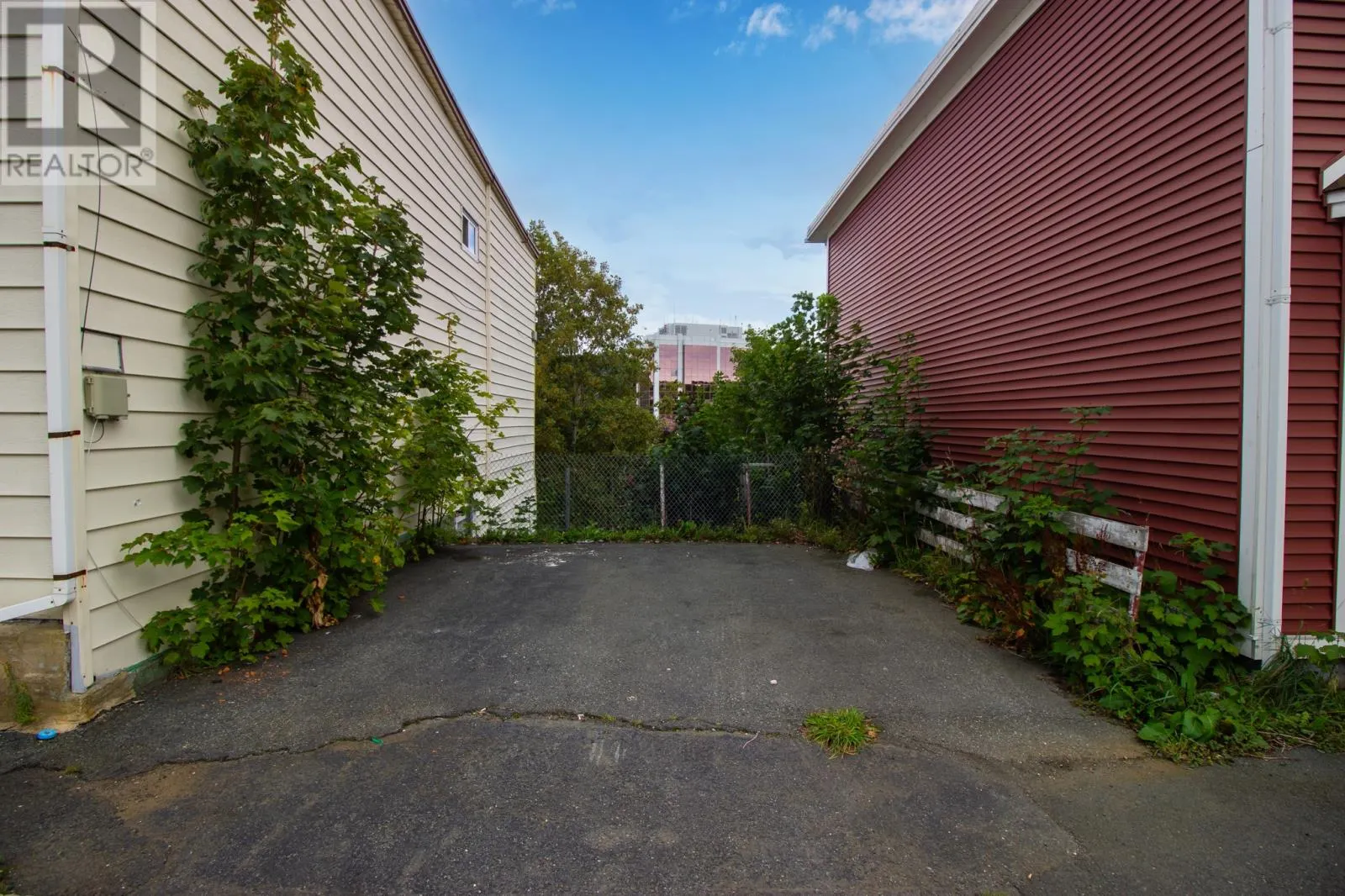 23 Monroe Street