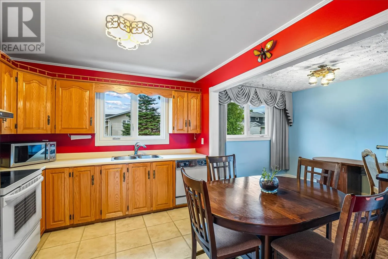 24 McGill Crescent