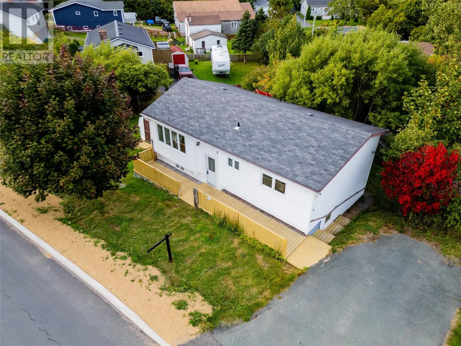 4 Rectory Avenue