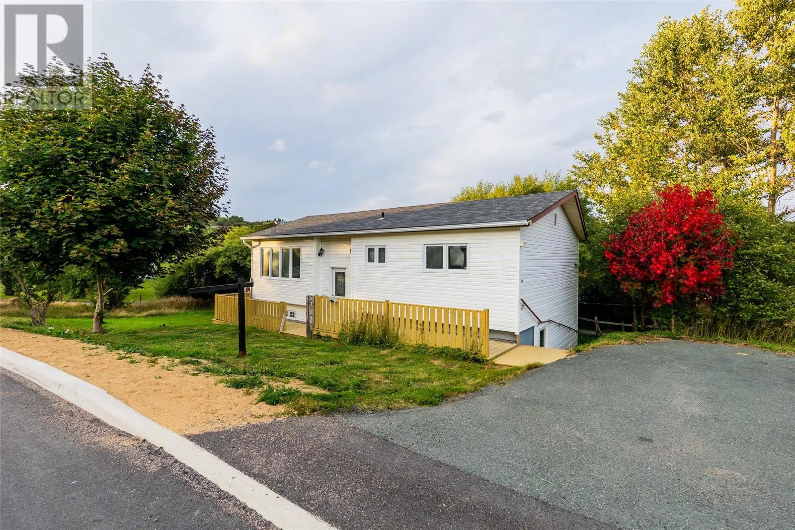 4 Rectory Avenue