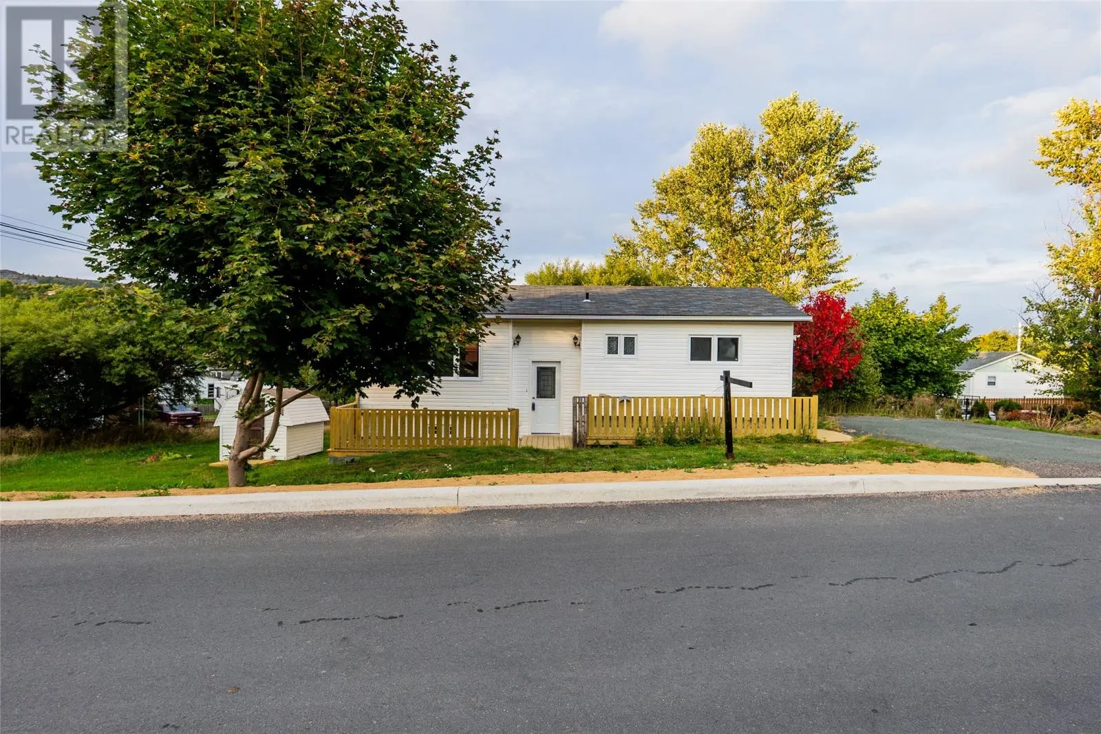 4 Rectory Avenue