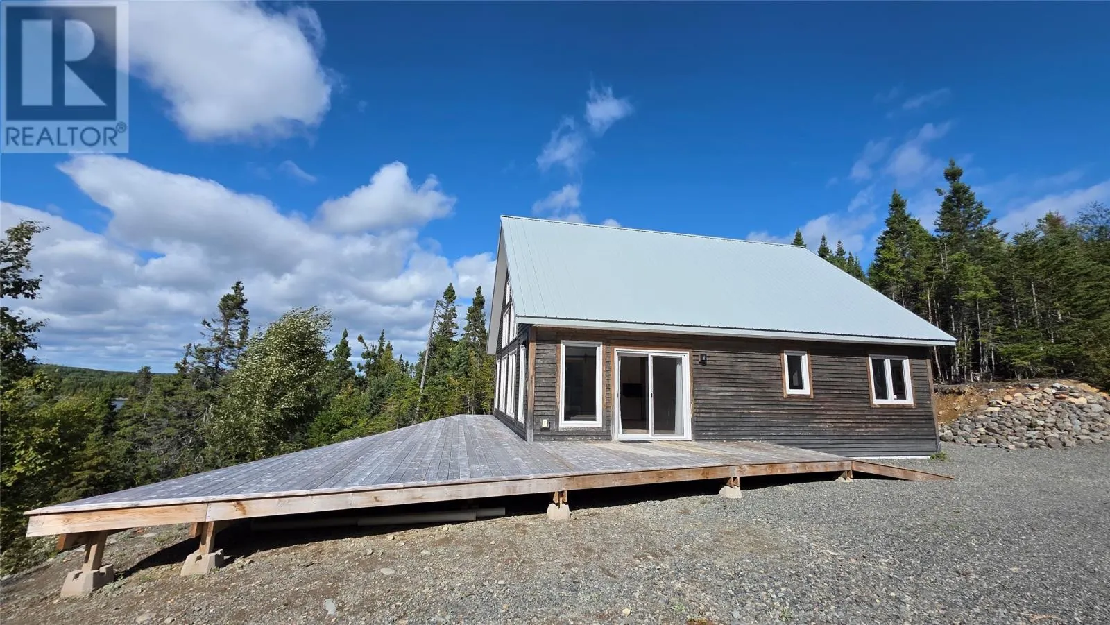 29 Paul's Lake Road