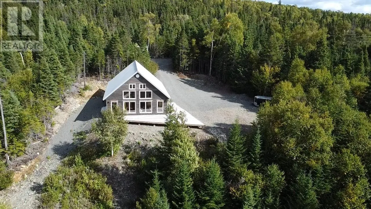 29 Paul's Lake Road