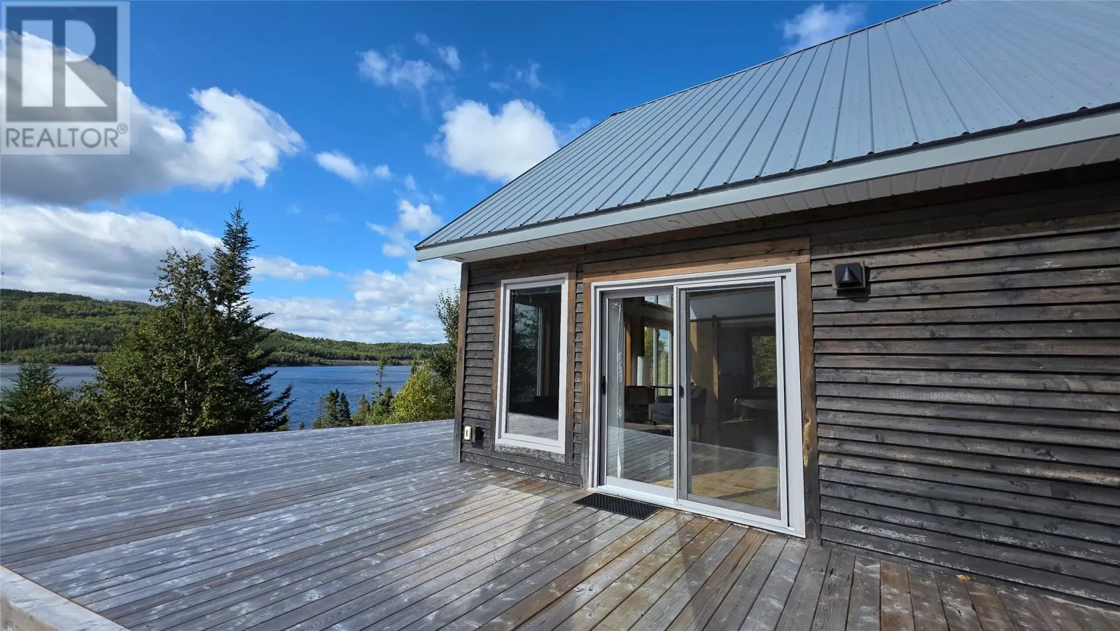 29 Paul's Lake Road