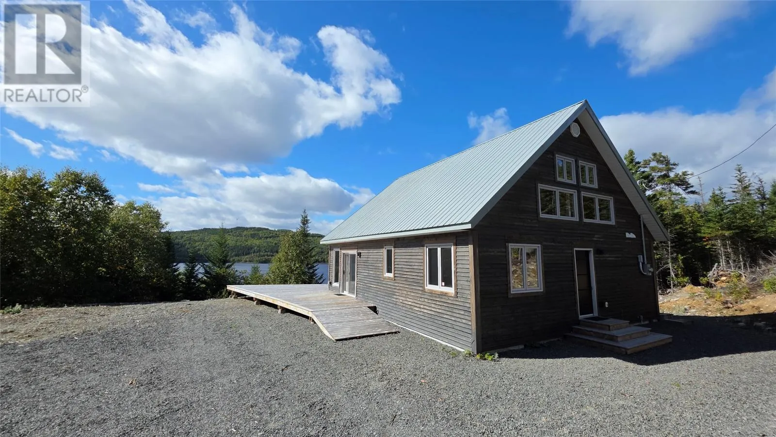 29 Paul's Lake Road