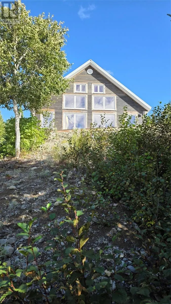 29 Paul's Lake Road