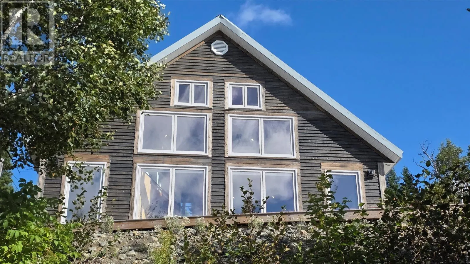 29 Paul's Lake Road