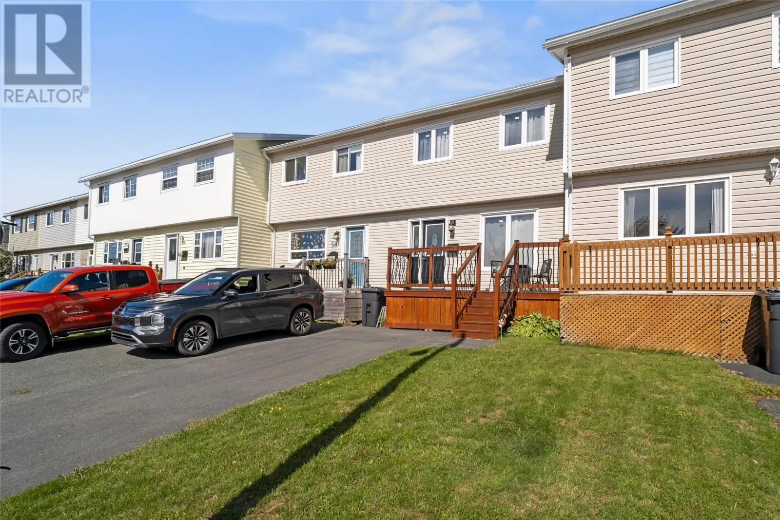 52 Lindbergh Crescent