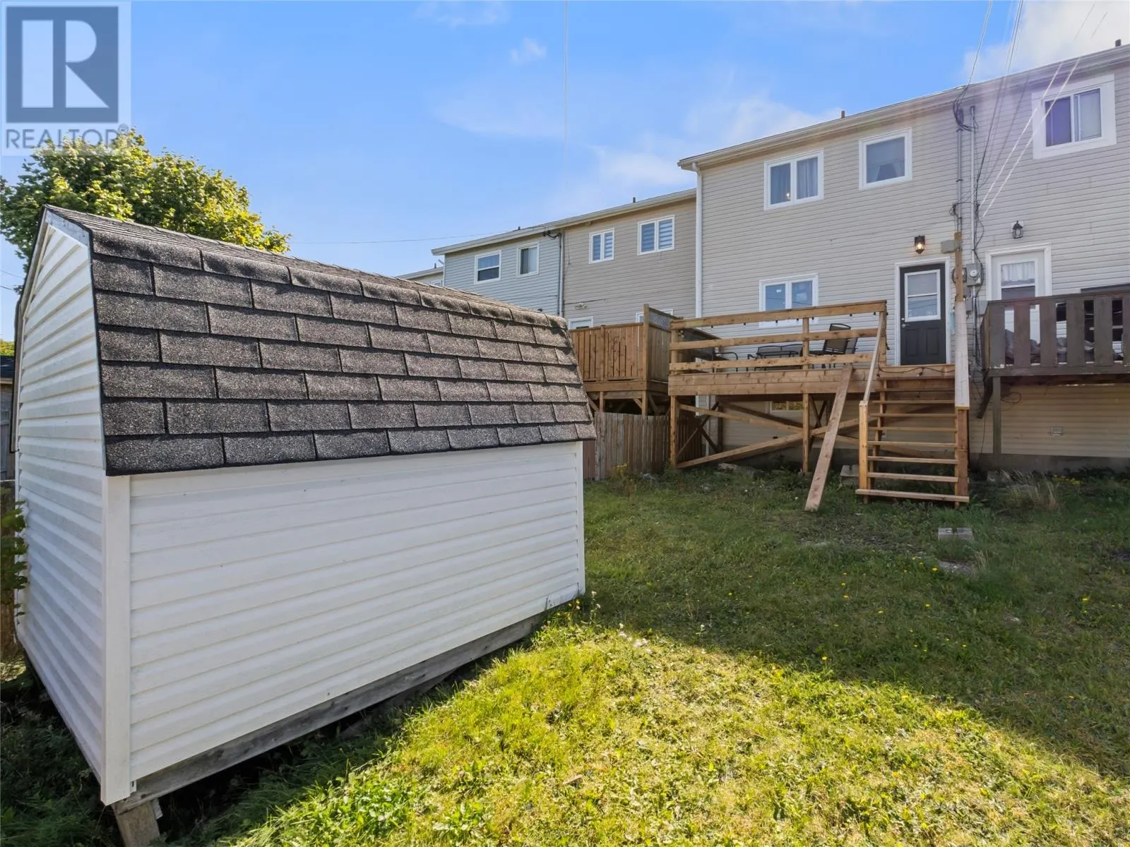 52 Lindbergh Crescent