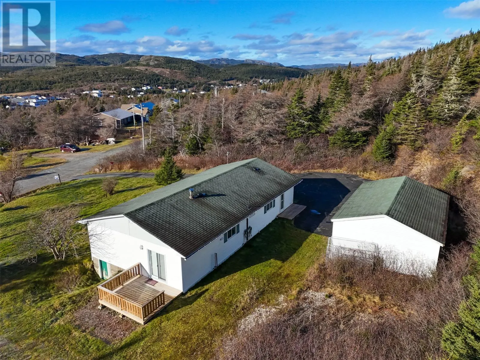 5 Forest Road