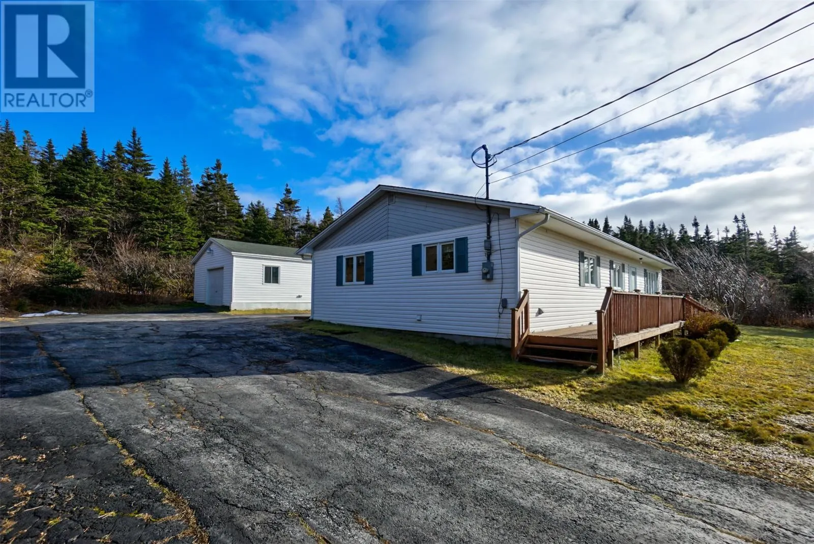5 Forest Road