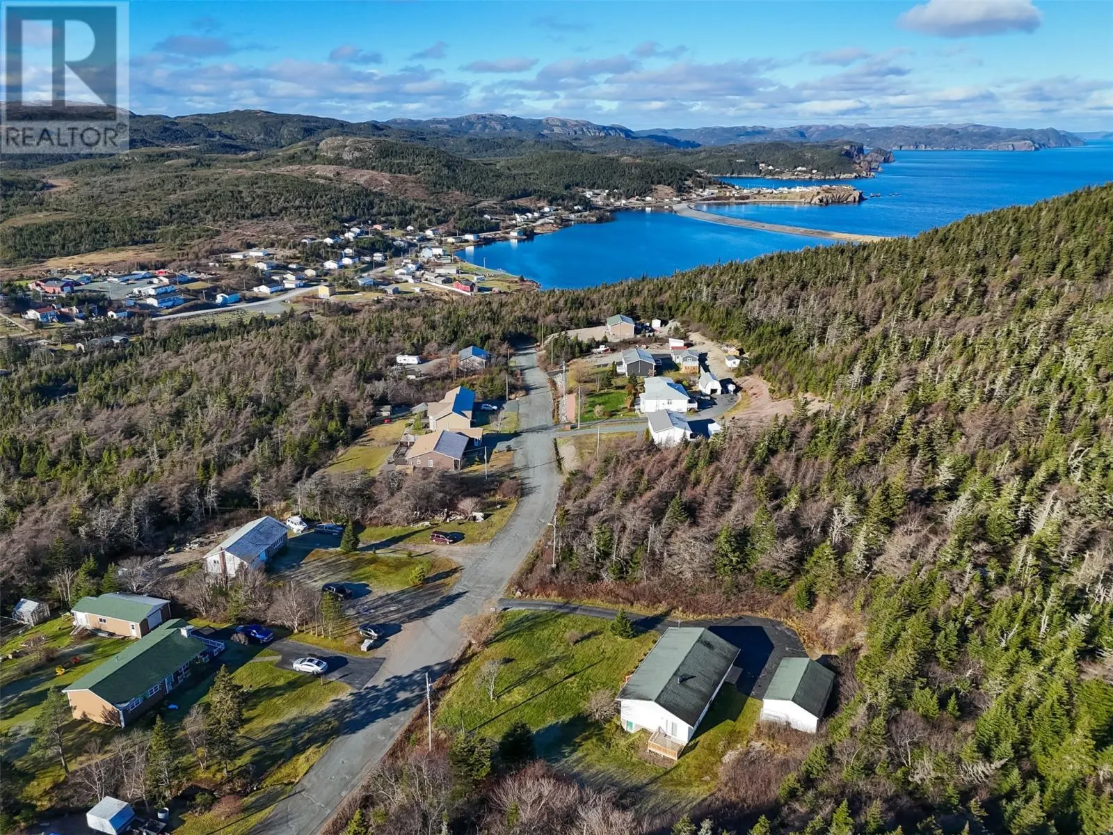 5 Forest Road