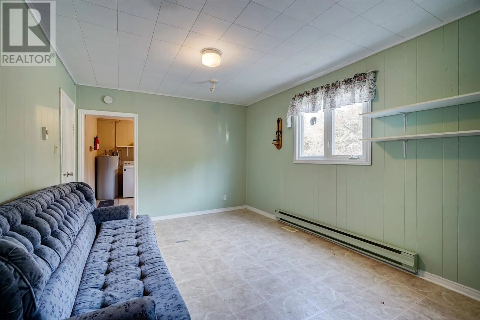 5 Forest Road