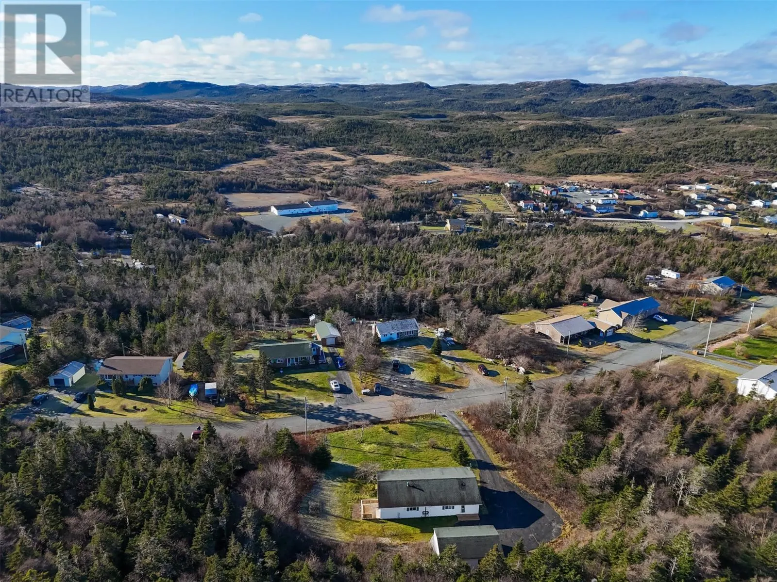 5 Forest Road