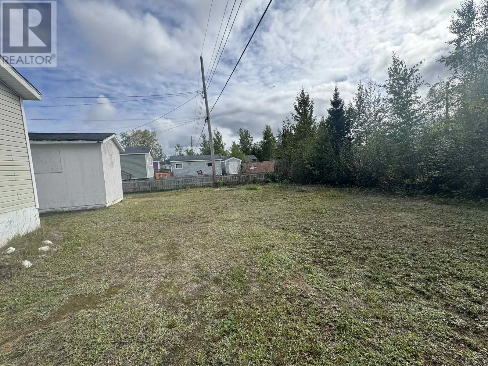 6 Davis Crescent