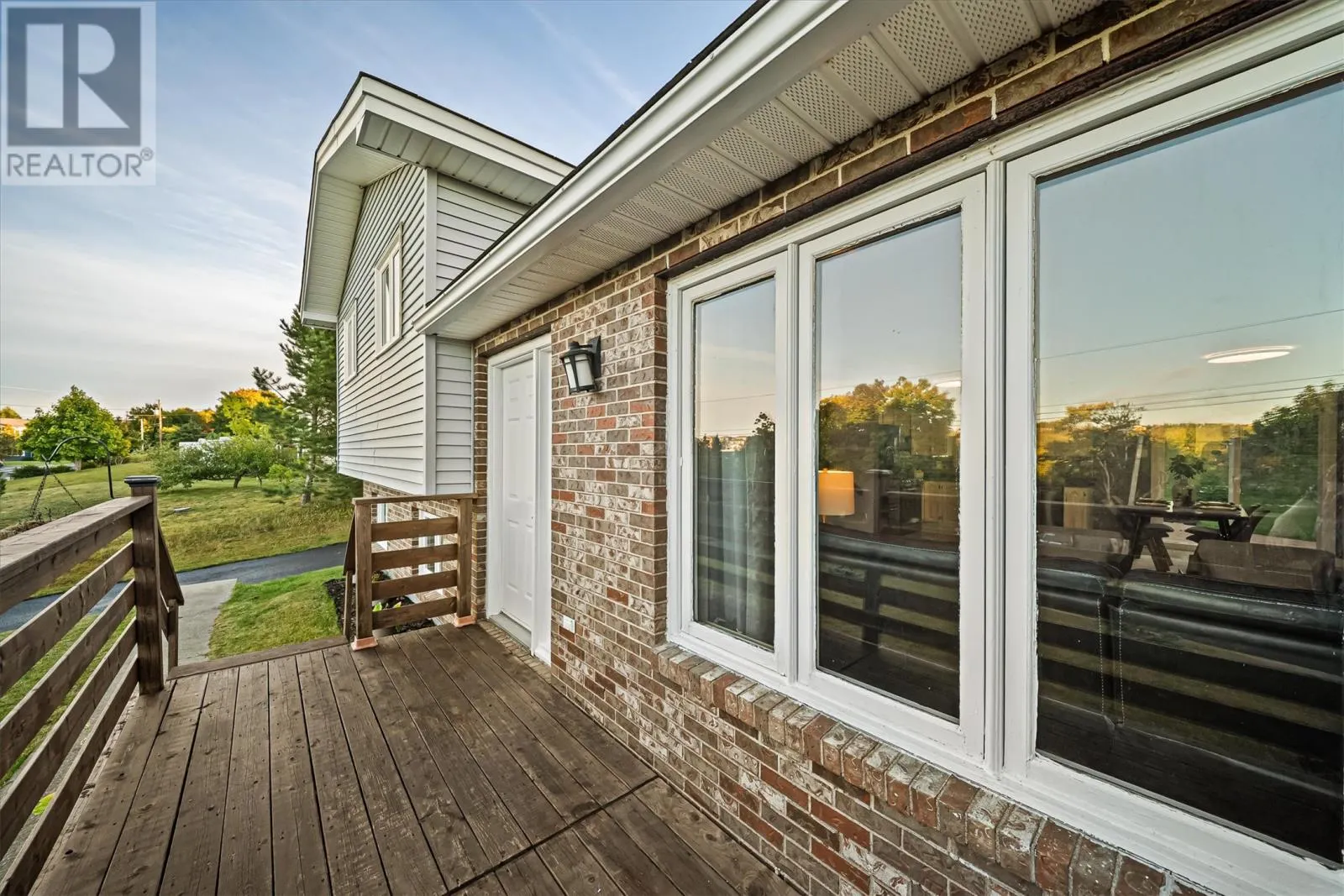 54 Valleyview Crescent