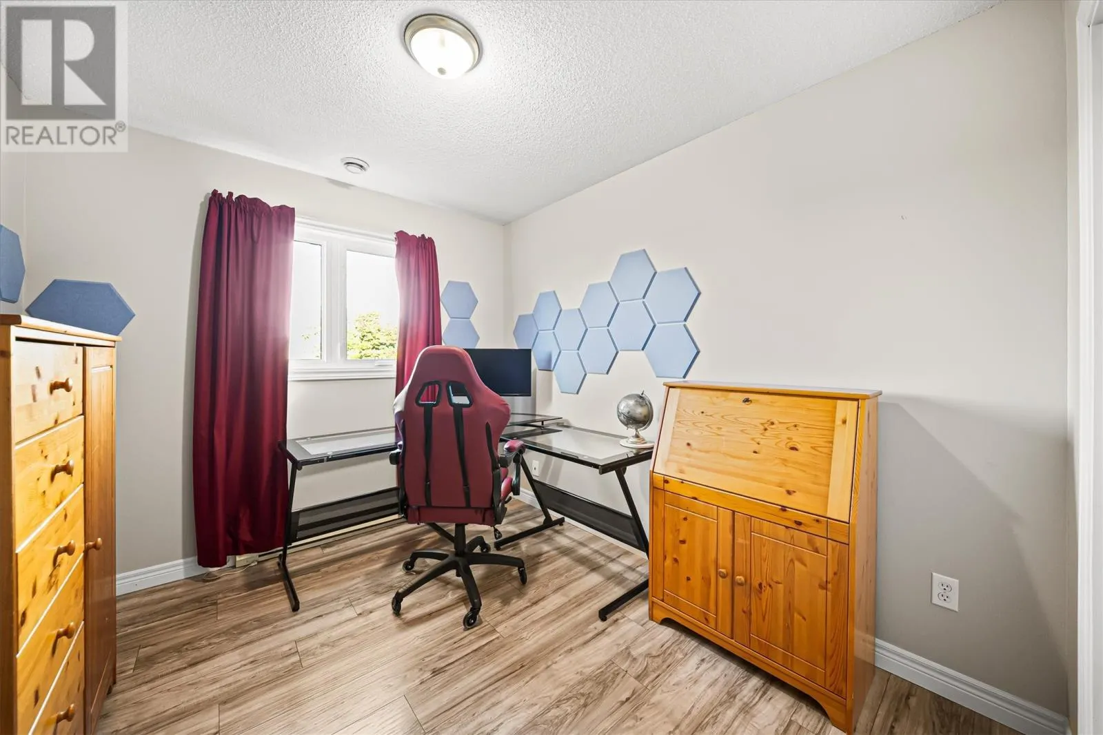 54 Valleyview Crescent