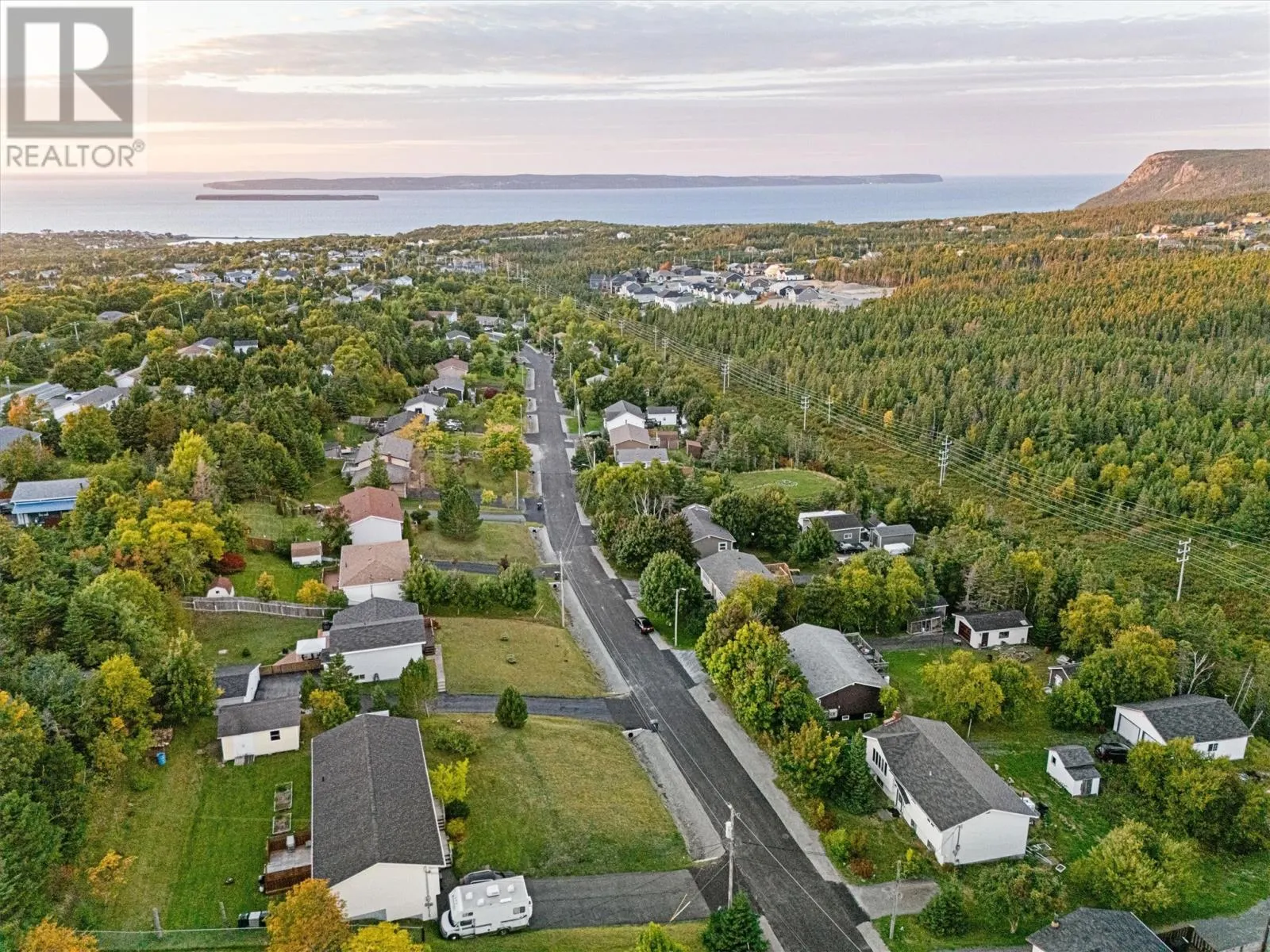 54 Valleyview Crescent