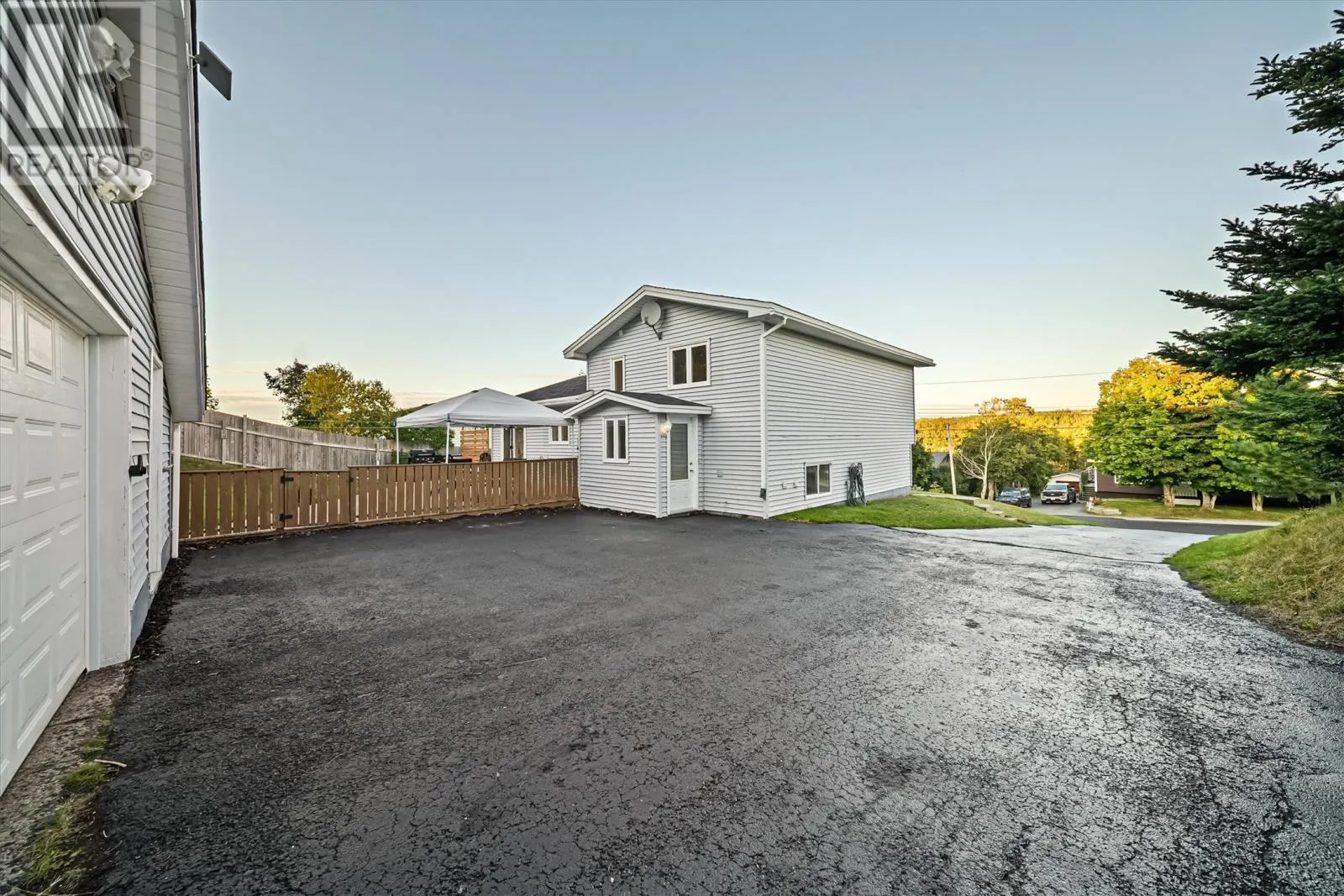 54 Valleyview Crescent
