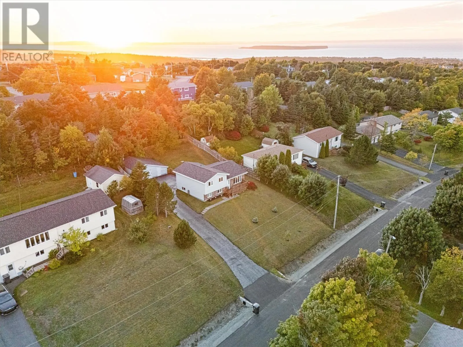54 Valleyview Crescent