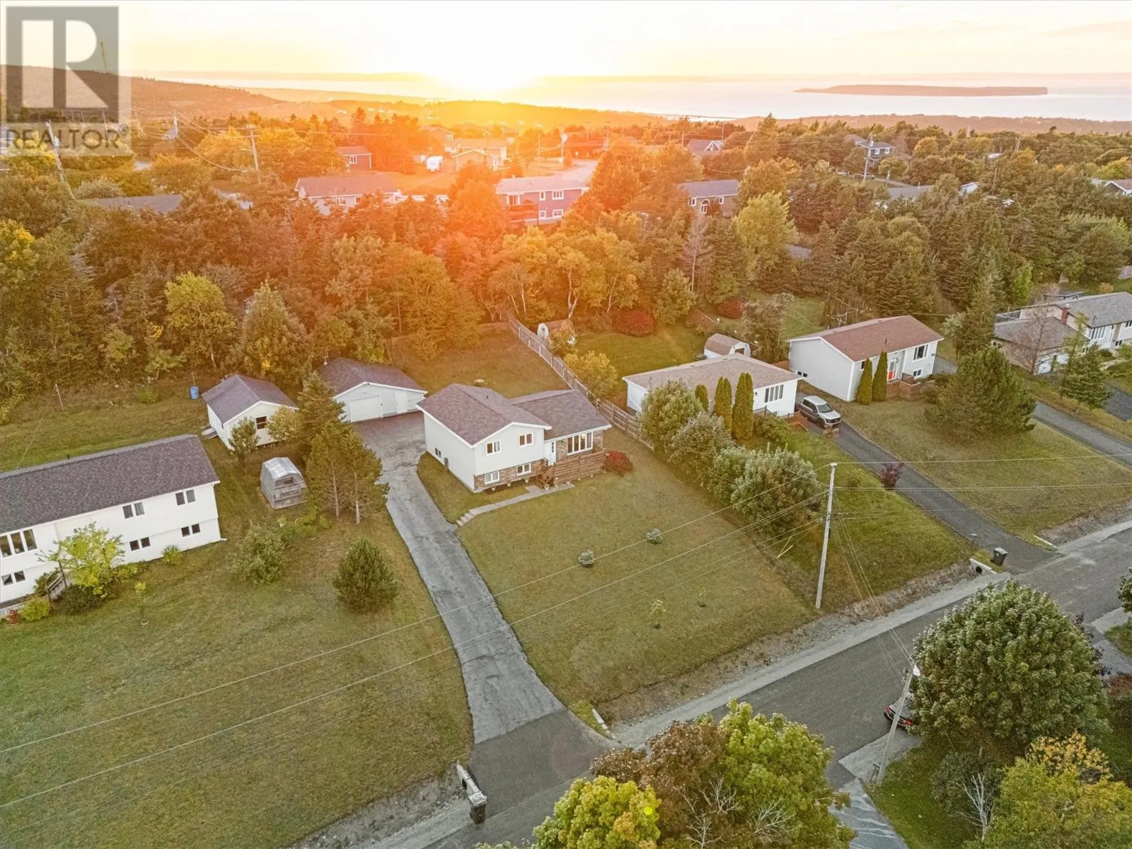 54 Valleyview Crescent