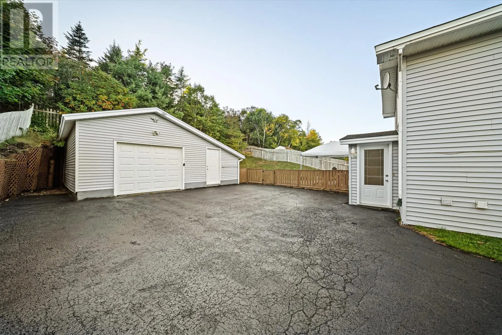 54 Valleyview Crescent