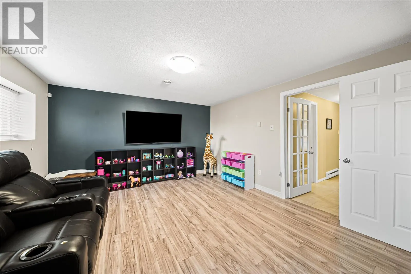 54 Valleyview Crescent