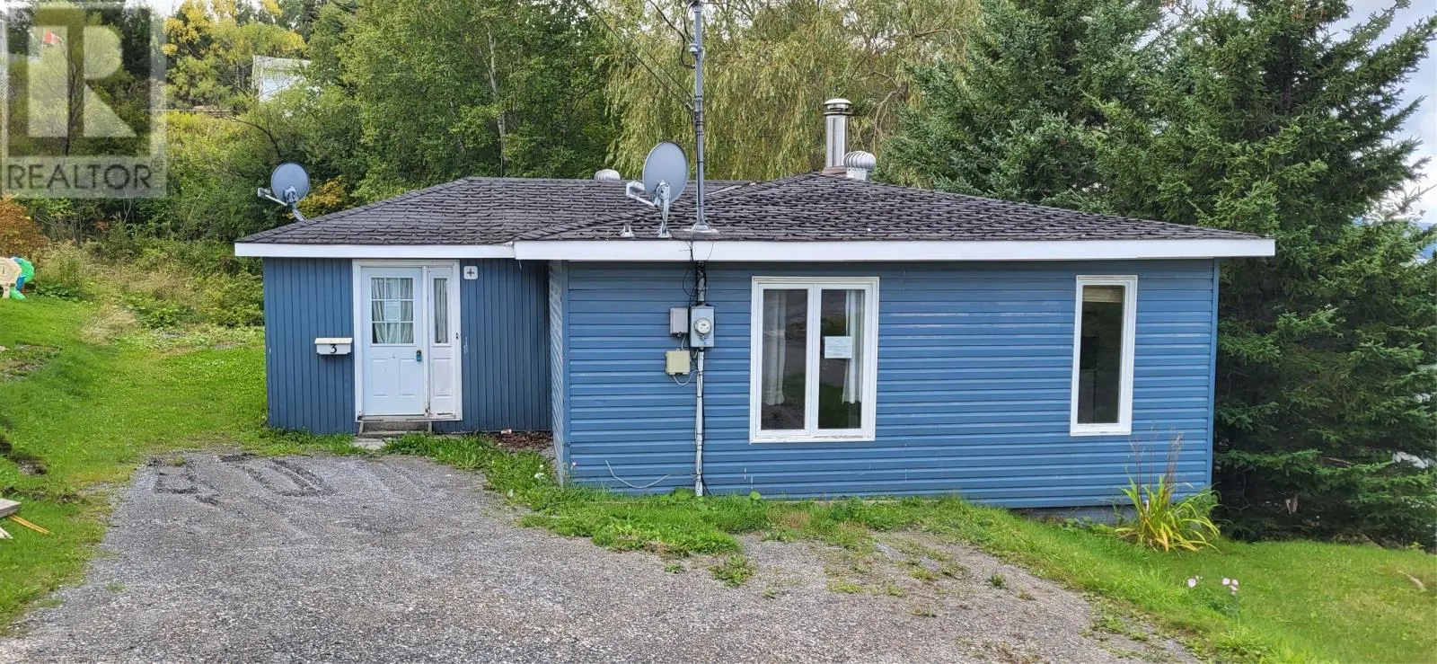3 Hillside Road