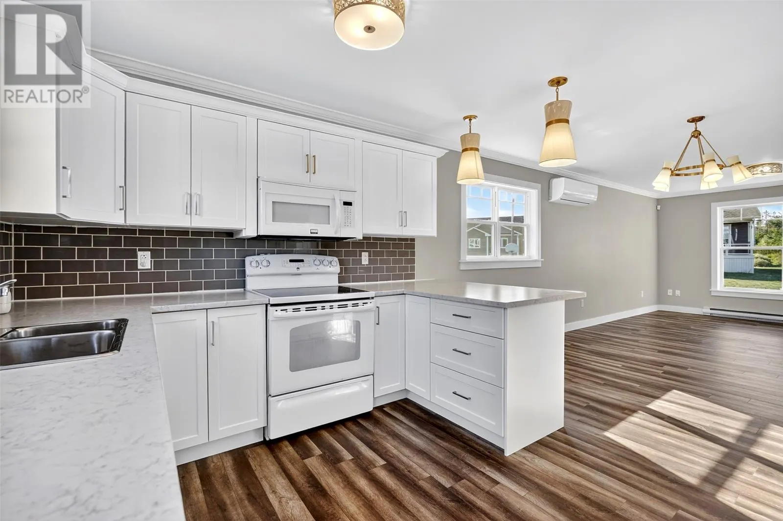 22 Captains Place